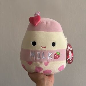 💗 Amelie the Strawberry Milk 8” Valentine’s Edition Squishmallow
